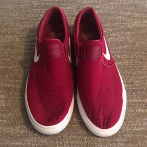 Nike slip on zoom air